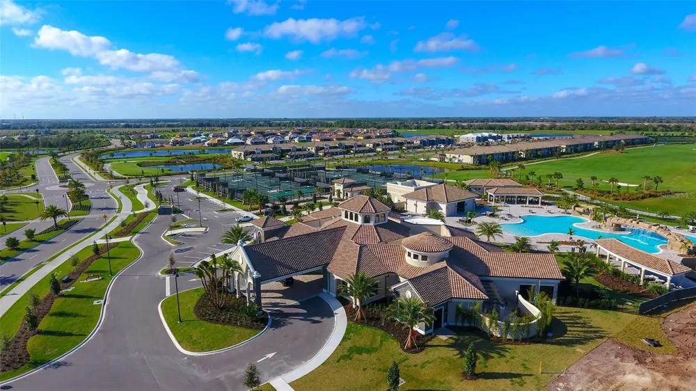 6026 BRANDON RUN Lakewood Ranch, FL 34211