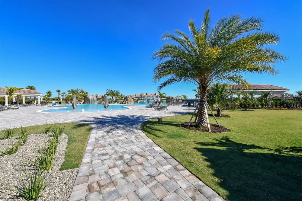 6026 BRANDON RUN Lakewood Ranch, FL 34211