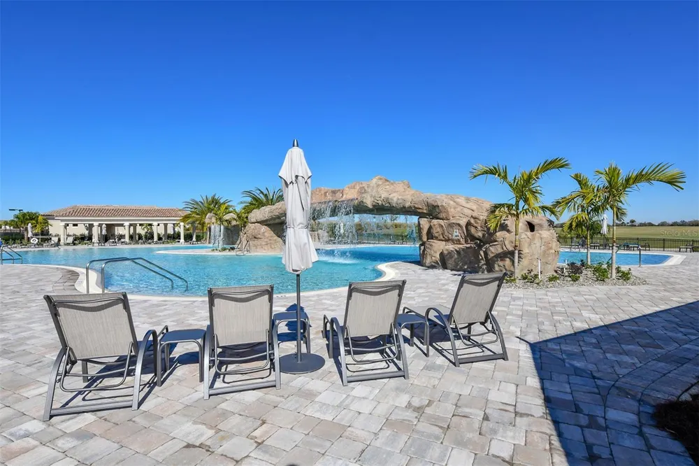 6026 BRANDON RUN Lakewood Ranch, FL 34211