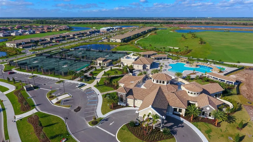 6026 BRANDON RUN Lakewood Ranch, FL 34211