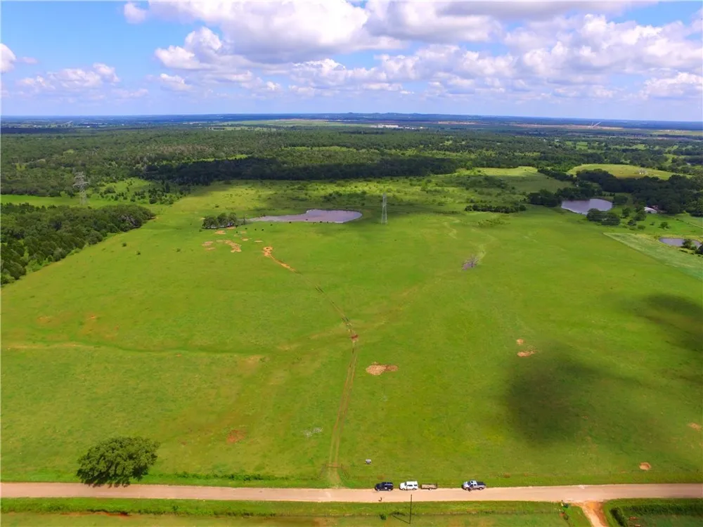 1020 Brandywine Court Elgin, TX 78621