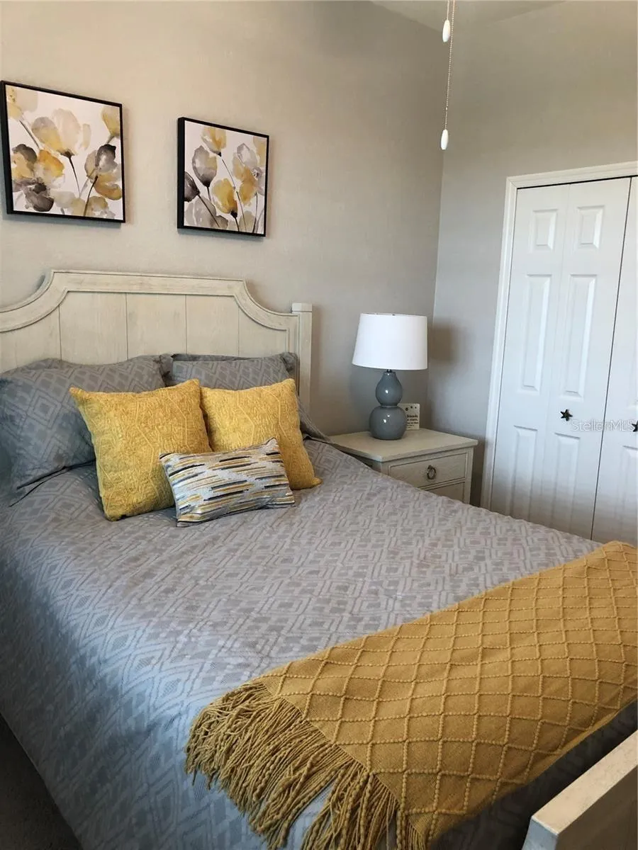17510 GAWTHROP DRIVE #405 Lakewood Ranch, FL 34211