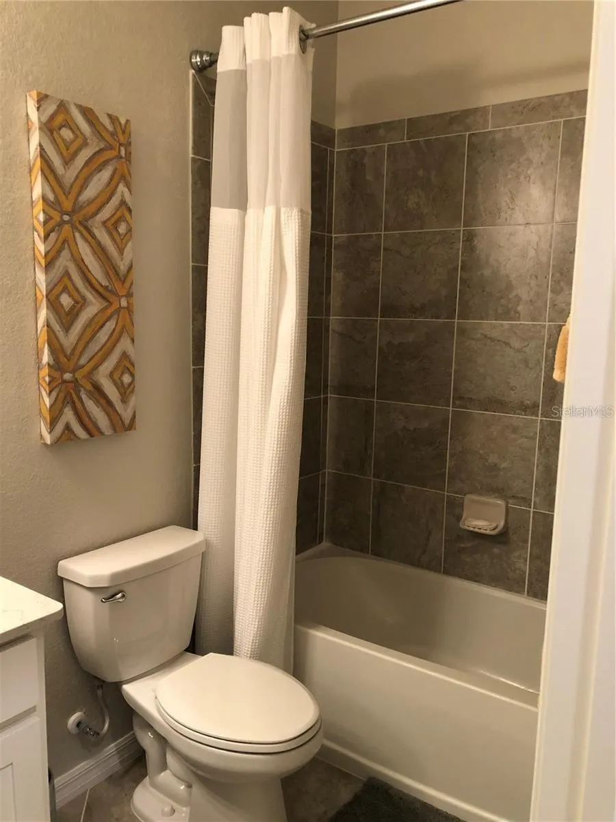 17510 GAWTHROP DRIVE #405 Lakewood Ranch, FL 34211