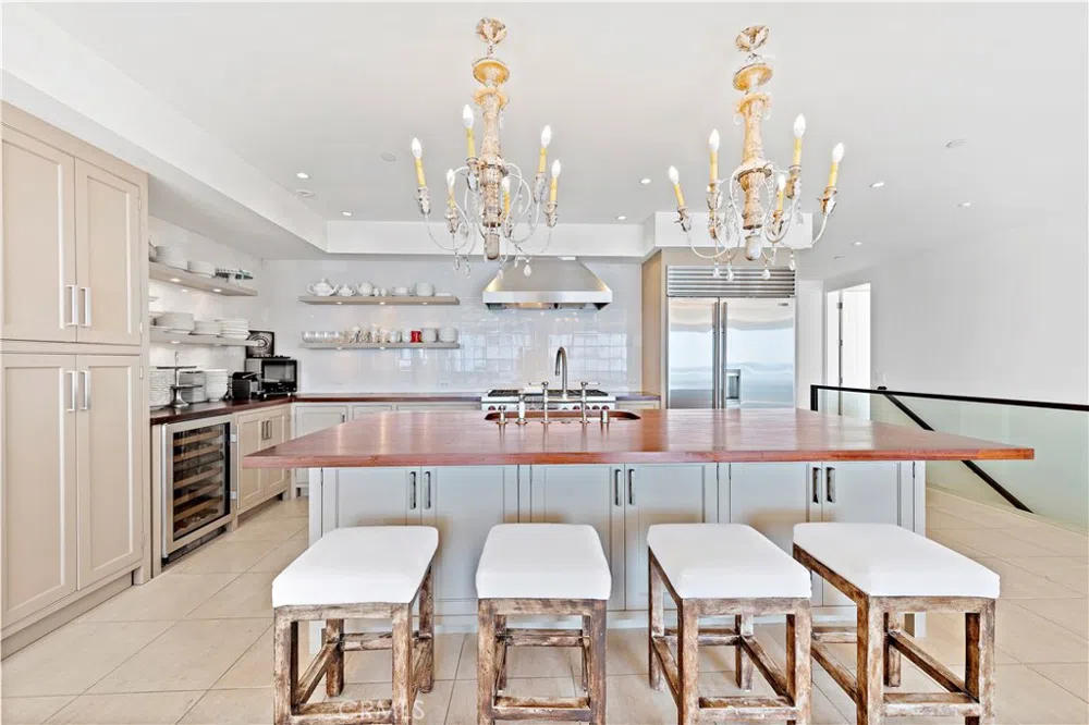 160 Saint Anns Drive #B,C Laguna Beach, CA 92651