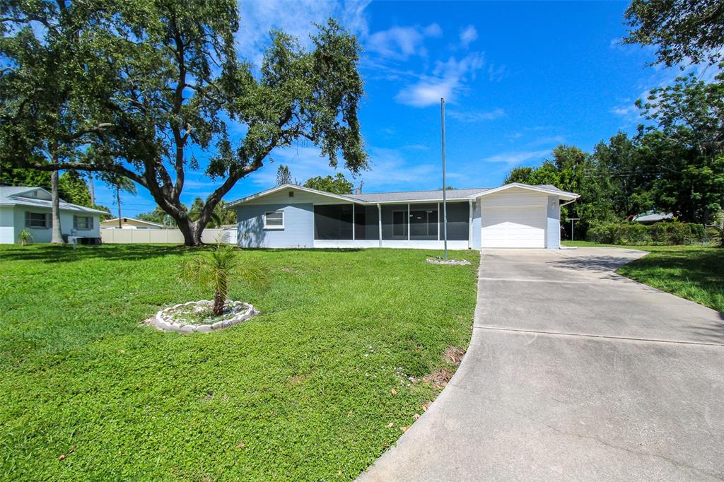 2521 BISMARK WAY Sarasota, FL 34231