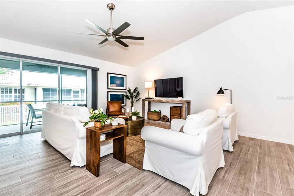 215 LEWIS CIRCLE #111 Punta Gorda, FL 33950
