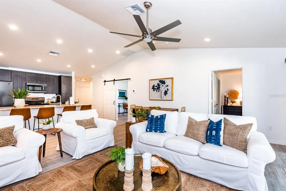 215 LEWIS CIRCLE #111 Punta Gorda, FL 33950
