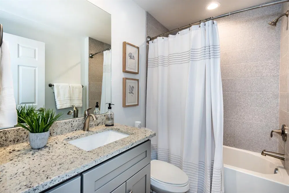 215 LEWIS CIRCLE #111 Punta Gorda, FL 33950