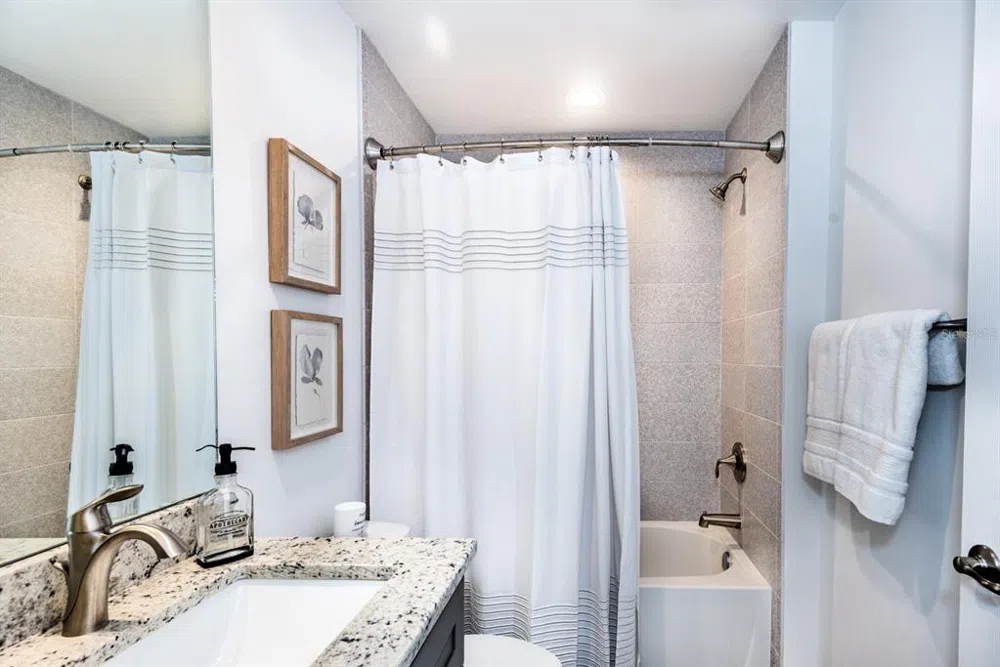 215 LEWIS CIRCLE #111 Punta Gorda, FL 33950