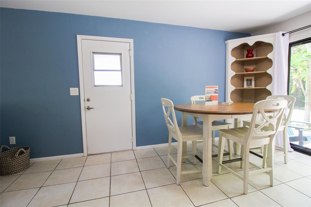 1116 ROYAL ROAD Venice, FL 34293