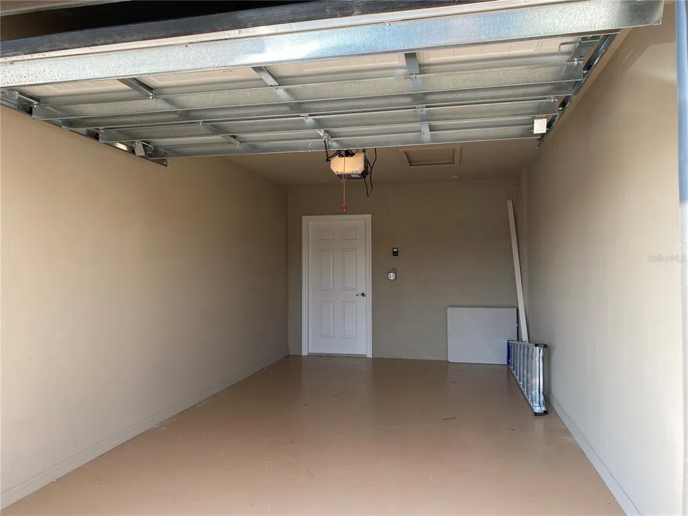 5664 PALMER CIRCLE #202 Bradenton, FL 34211
