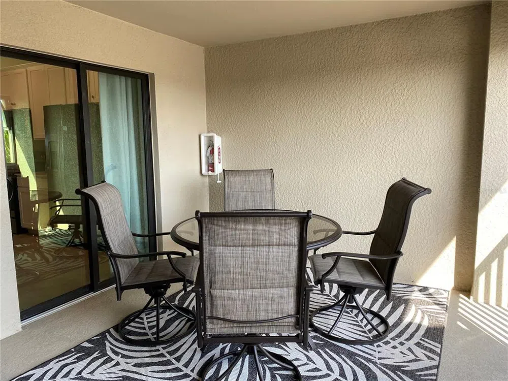 5664 PALMER CIRCLE #202 Bradenton, FL 34211