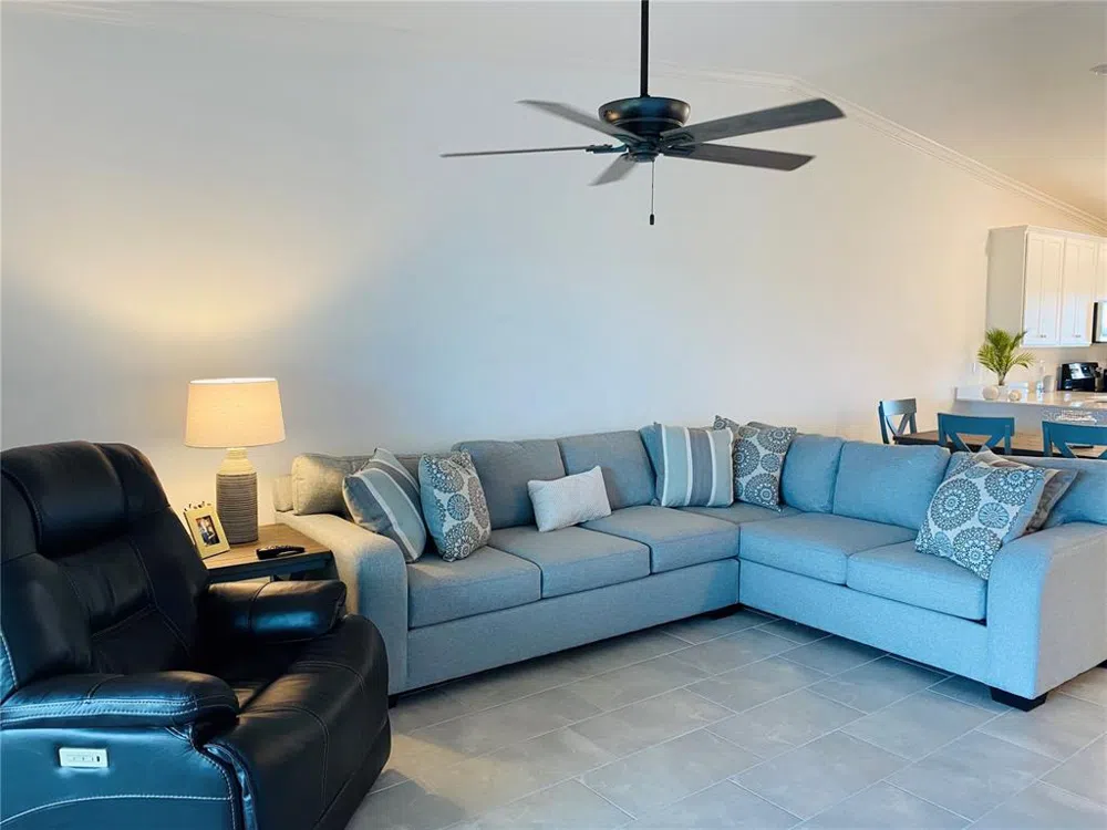 5664 PALMER CIRCLE #202 Bradenton, FL 34211