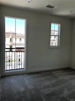 40 Barberry Lake Forest, CA 92630