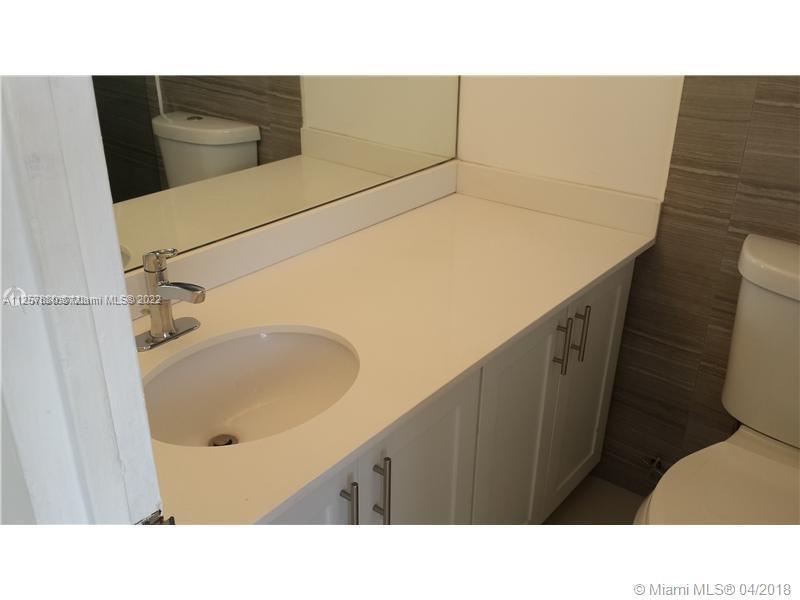 7904 West Dr #703 North Bay Village, FL 33141