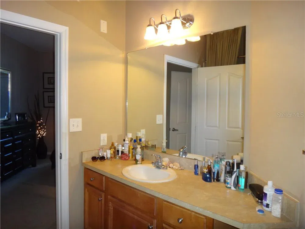 8325 38TH STREET CIRCLE E #102 Sarasota, FL 34243
