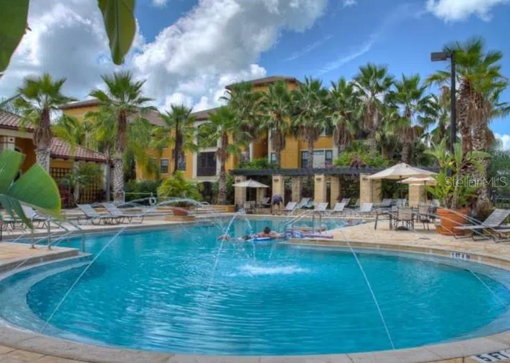 8325 38TH STREET CIRCLE E #102 Sarasota, FL 34243
