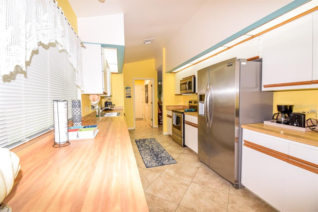 243 SOUTHAMPTON LANE #273 Venice, FL 34293