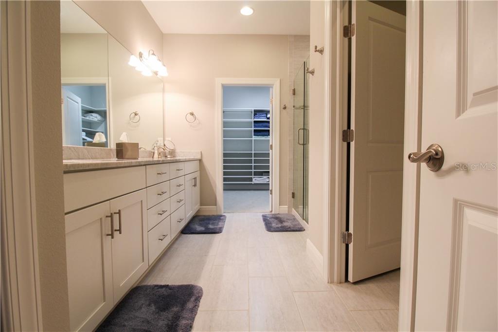 23479 AWABUKI DRIVE #202 Venice, FL 34293