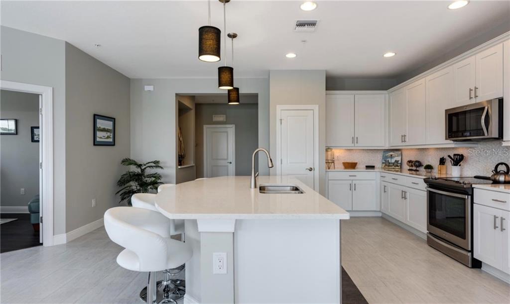 23479 AWABUKI DRIVE #202 Venice, FL 34293