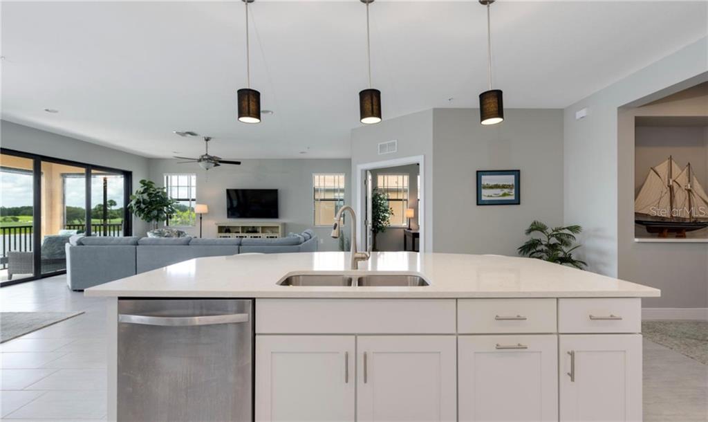 23479 AWABUKI DRIVE #202 Venice, FL 34293
