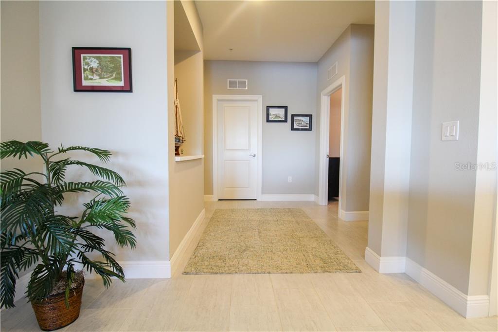 23479 AWABUKI DRIVE #202 Venice, FL 34293