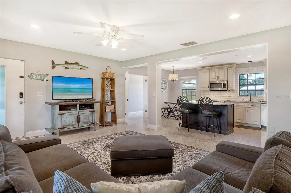 2309 LYNN STREET Sarasota, FL 34231