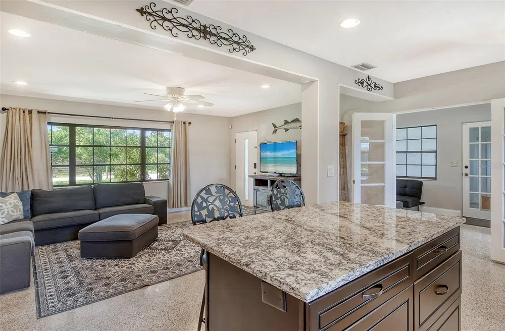 2309 LYNN STREET Sarasota, FL 34231