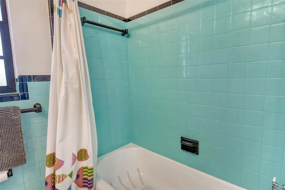2309 LYNN STREET Sarasota, FL 34231