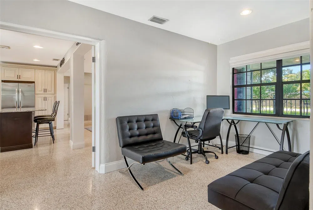 2309 LYNN STREET Sarasota, FL 34231