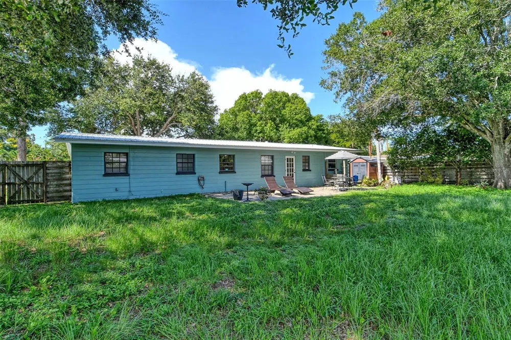 2309 LYNN STREET Sarasota, FL 34231
