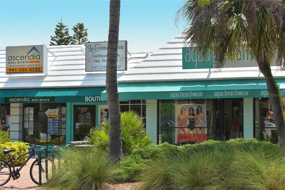 2309 LYNN STREET Sarasota, FL 34231