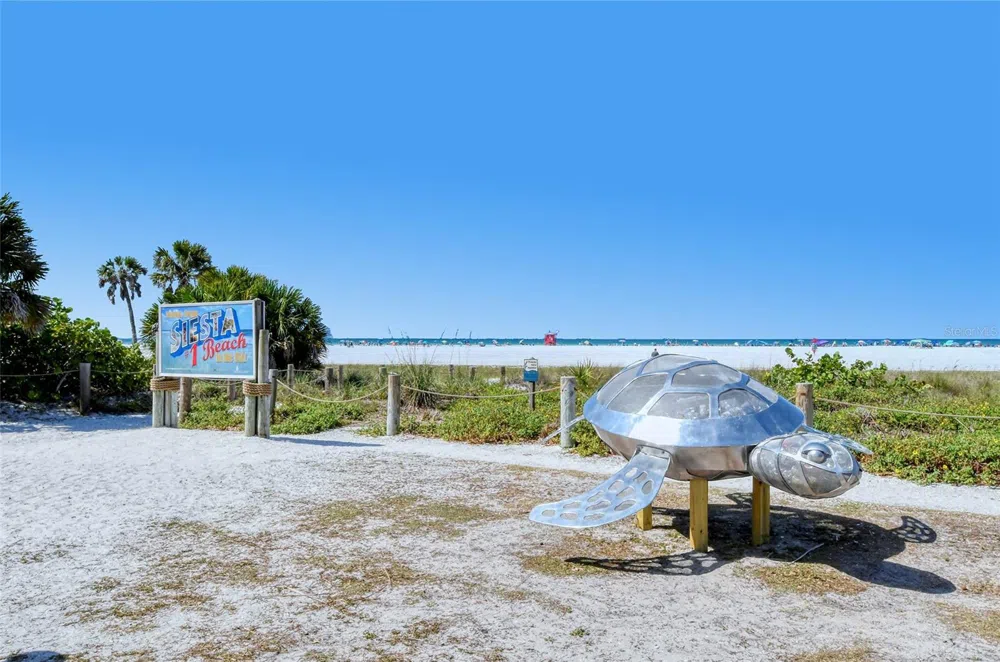 2309 LYNN STREET Sarasota, FL 34231