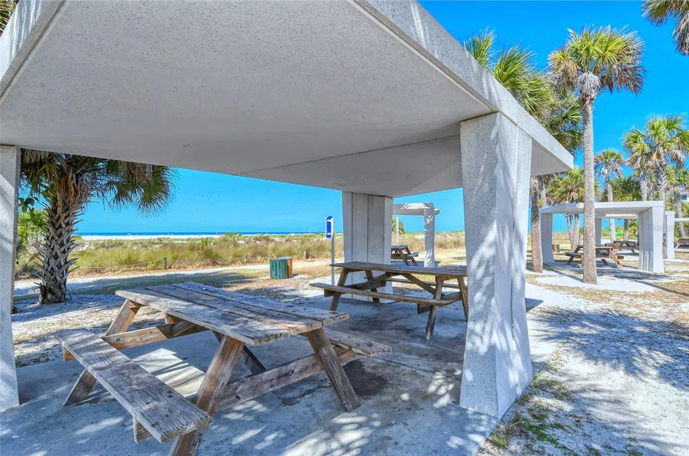 2309 LYNN STREET Sarasota, FL 34231