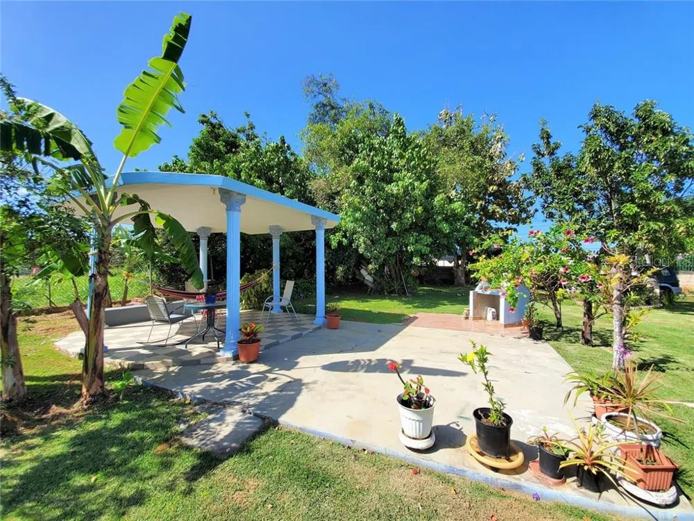 KM 10.0 INT PR-686 Vega Baja, PR 00693