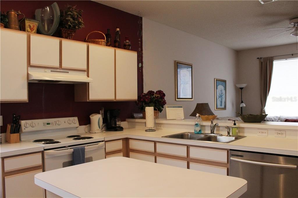 4668 56TH TERRACE E Bradenton, FL 34203