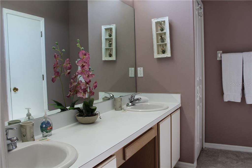 4668 56TH TERRACE E Bradenton, FL 34203
