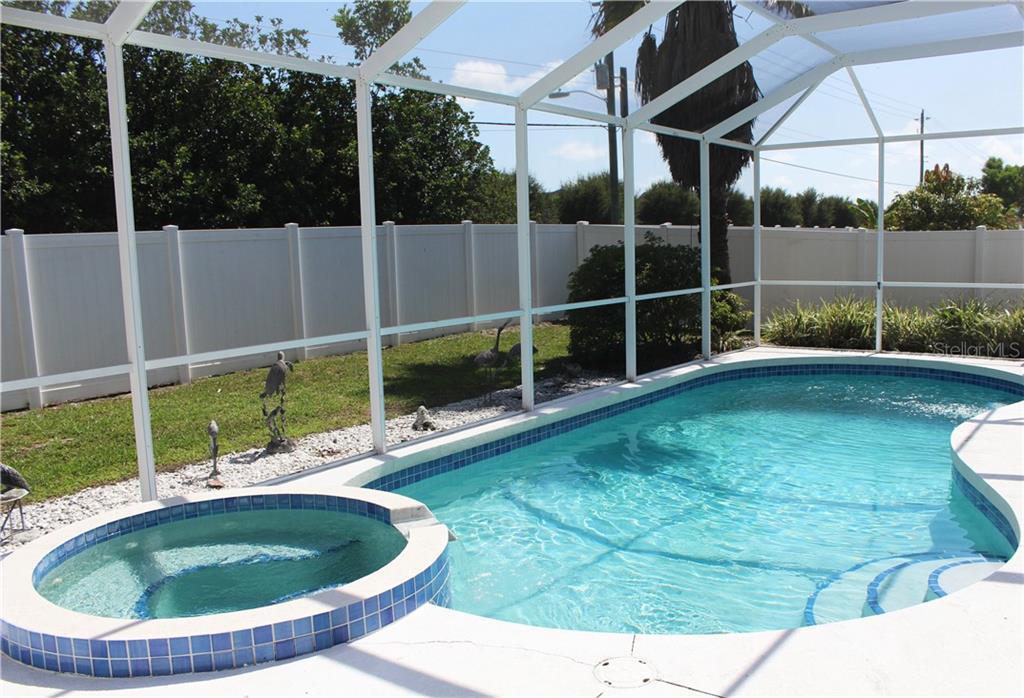 4668 56TH TERRACE E Bradenton, FL 34203