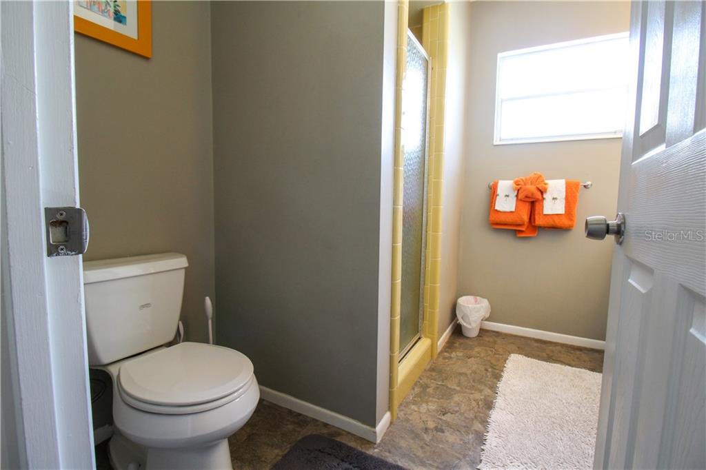 2806 TAUNTON DRIVE W Bradenton, FL 34205