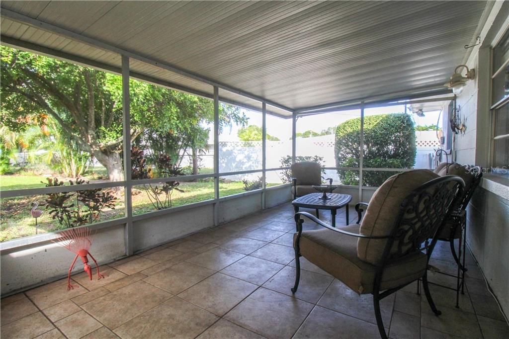 2806 TAUNTON DRIVE W Bradenton, FL 34205