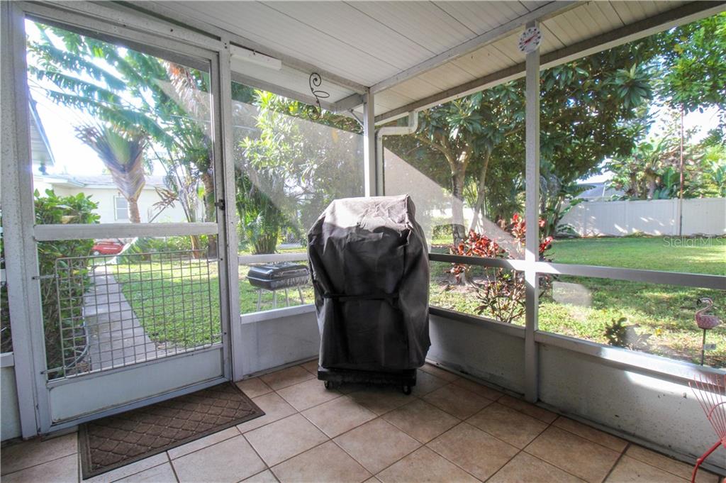 2806 TAUNTON DRIVE W Bradenton, FL 34205