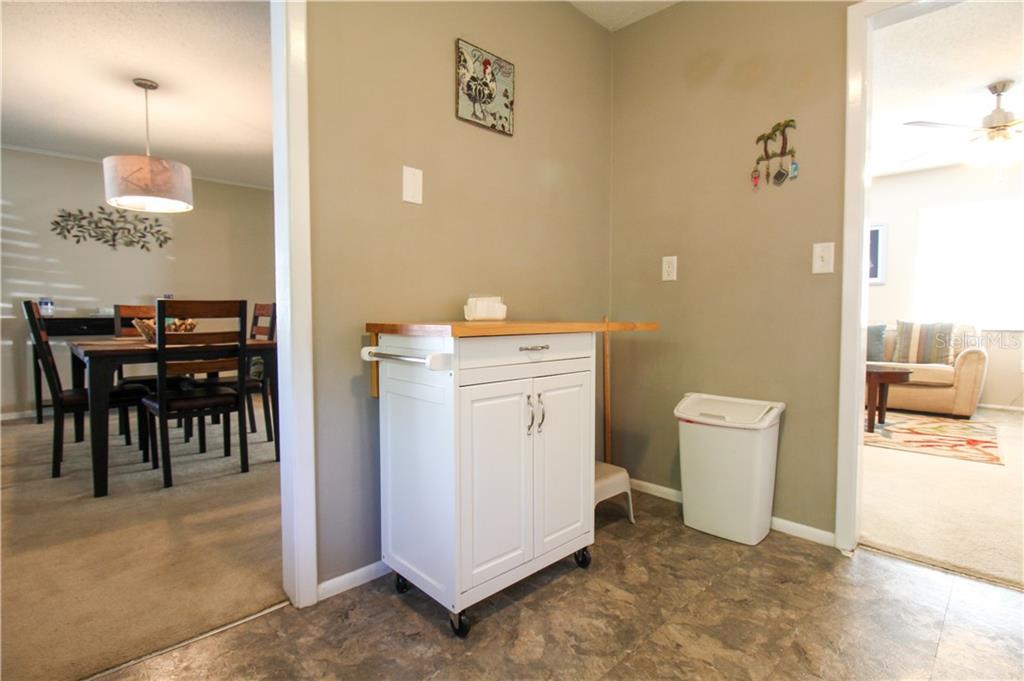 2806 TAUNTON DRIVE W Bradenton, FL 34205