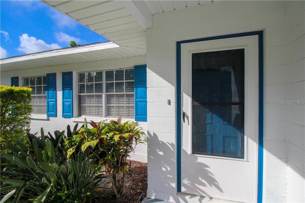 2806 TAUNTON DRIVE W Bradenton, FL 34205