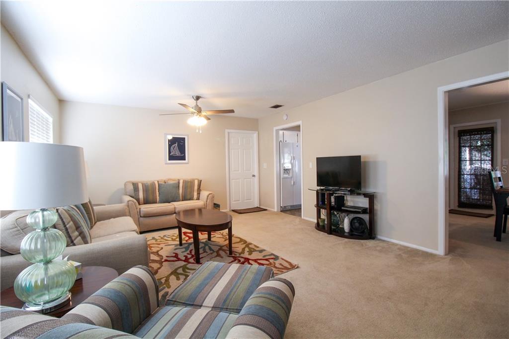 2806 TAUNTON DRIVE W Bradenton, FL 34205