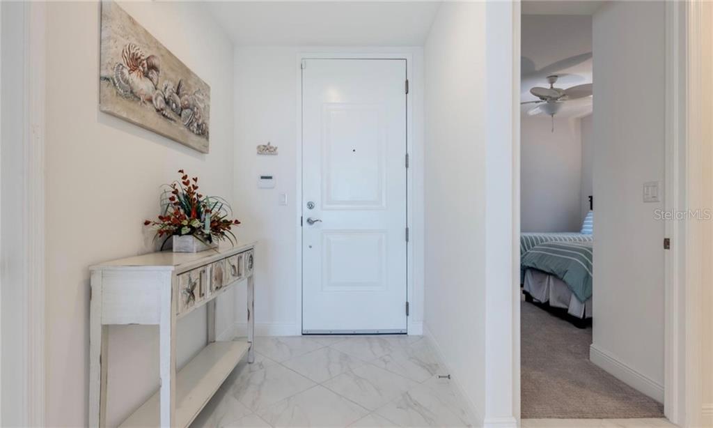 395 ARUBA CIRCLE #203 Bradenton, FL 34209