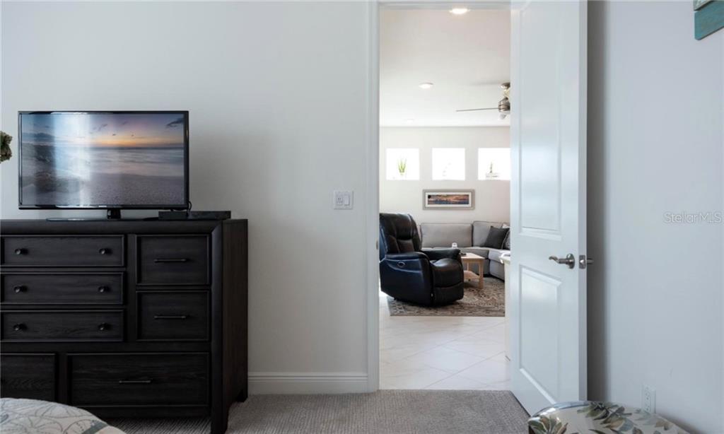 395 ARUBA CIRCLE #203 Bradenton, FL 34209