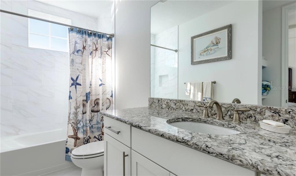395 ARUBA CIRCLE #203 Bradenton, FL 34209