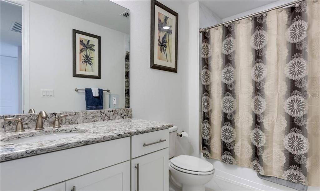 395 ARUBA CIRCLE #203 Bradenton, FL 34209