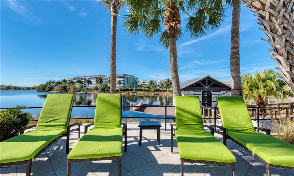 395 ARUBA CIRCLE #203 Bradenton, FL 34209