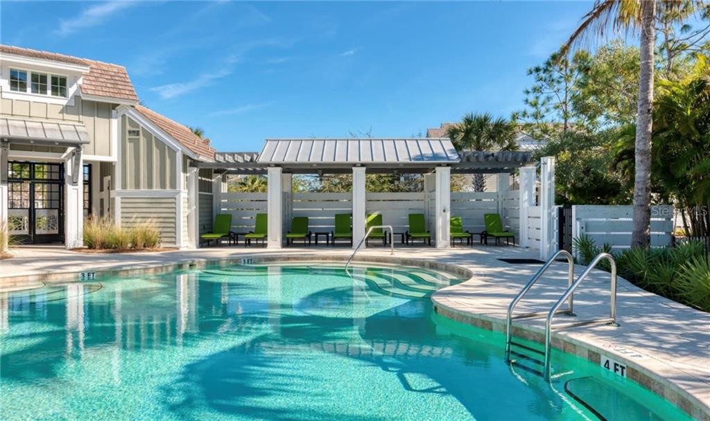 395 ARUBA CIRCLE #203 Bradenton, FL 34209